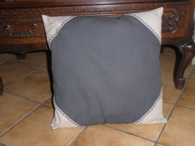 Cushion Square Shape Two Colors Of Fabric With Embroidery