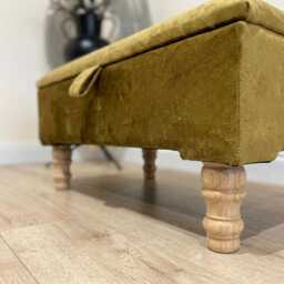 Pink Velvet Ottoman Storage Bench, Chesterfield Design With Cushions - thumbnail 4