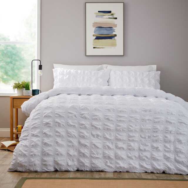 Soho Duvet Cover With Pillowcases Set - Quilted Design Soft Microfibre Bedding Easy Care Bed Linen - image 1