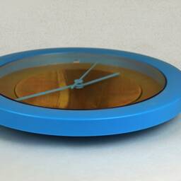 Wall Clock in Beautiful Sky Blue - thumbnail 4