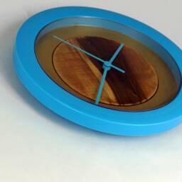 Wall Clock in Beautiful Sky Blue - thumbnail 2