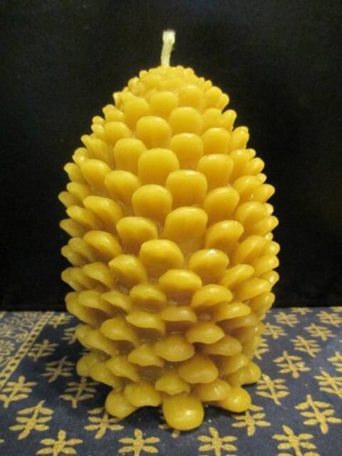 Beeswax Candle Pine Cone