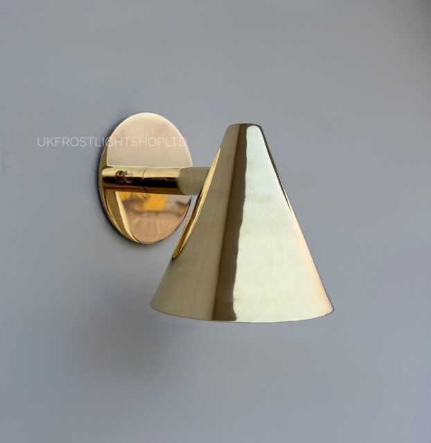 Minimalistic Sconce Wall Light Fixture Italian Brass Mid Century Modern Lamp - image 1