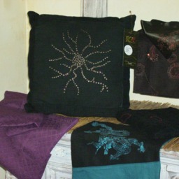 Cushion Covers - Various Colors & Different Sizes - Customizable Gift Idea - thumbnail 3