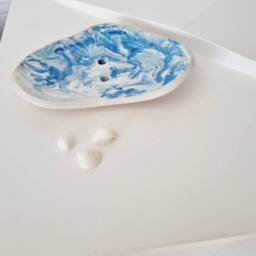 Marbled Soap Dish Handmade, Handpainted Blue Ceramic Tray, Bathroom Decor, Gift - thumbnail 4