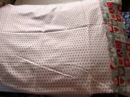 Red Dot Winter Pillowcase - thumbnail 1