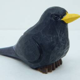 Blackbird Wooden Figurine - Hand-Carved Starling Bird Rustic Decor - thumbnail 2