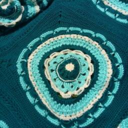 Handmade Feeling Groovy Blanket - thumbnail 3