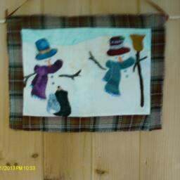Finn & Flossie Frost Friends Wall Hanging - thumbnail 2