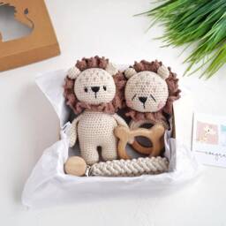 Baby Lion Gift Set, Gender Neutral For Newborn, Lion Baby Box Safari Shower - thumbnail 4