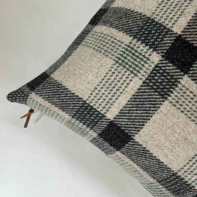 "Black & Green Plaid Wool Pillow Cover Exposed Zipper-Leather Pull 20"" 22""24" - image 1