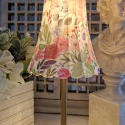 Cordless Touch Lamp. Beautiful Decoupaged Floral Usb Rechargeable Table Lamp.hand Decorated.four Base Colours - thumbnail 2