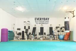 Everyday Is A Good Day To Workout - Vinyl Wall Decal Home Gym Decal Gym Decals Fitness Workout - thumbnail 1