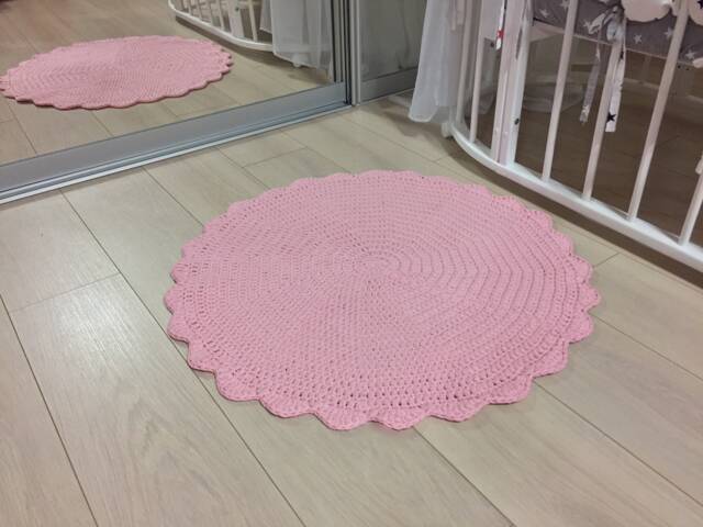Pink Crochet Circle Rug, Bedside Round Carpet, Round Area Living Room Bedroom Kids Mat, Knitted Rug - image 1