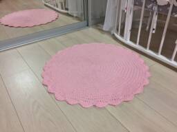 Pink Crochet Circle Rug, Bedside Round Carpet, Round Area Living Room Bedroom Kids Mat, Knitted Rug - thumbnail 1