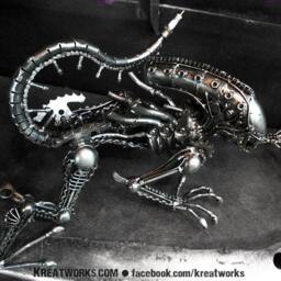 Recycle Metal Climbing Monster - Medium Item/Sustainable Sculpture Art - thumbnail 4