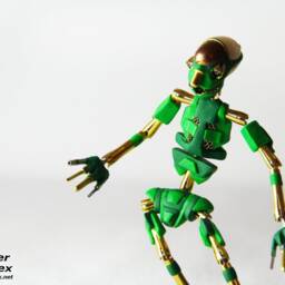Green Robot 01 Gilded Movable Stop Motion Creature - thumbnail 2