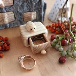 Miniature Wood Hedgehog Jewelry Box Unique Stud Earrings Box - thumbnail 3