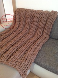 Chunky Wool Blanket Super Chunky Knit Throw 50x70 Inch Giant Arm Knitting Merino Brown - thumbnail 1