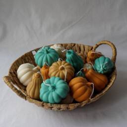 Mystic Shadows Pumpkin Candle Autumn Home Decor, Soy Wax - thumbnail 3