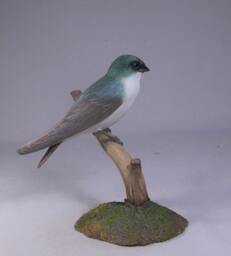 Tree Swallow Hand Carved & Painted Wooden Bird Carving - thumbnail 1