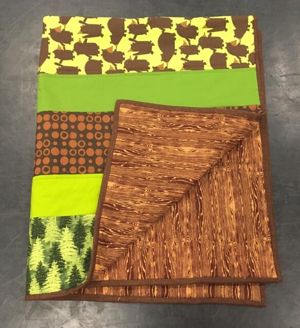 Bear Quilt, Woodland Creature Toddler Blanket, Green Baby Gift - image 1