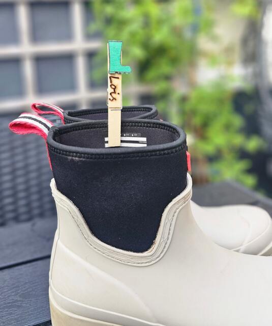 Personalised Children's Wellies Pegs/Welly Boot Peg, Gloves Any Age - image 1