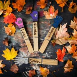 Personalised Children's Wellies Pegs/Welly Boot Peg, Gloves Any Age - thumbnail 3