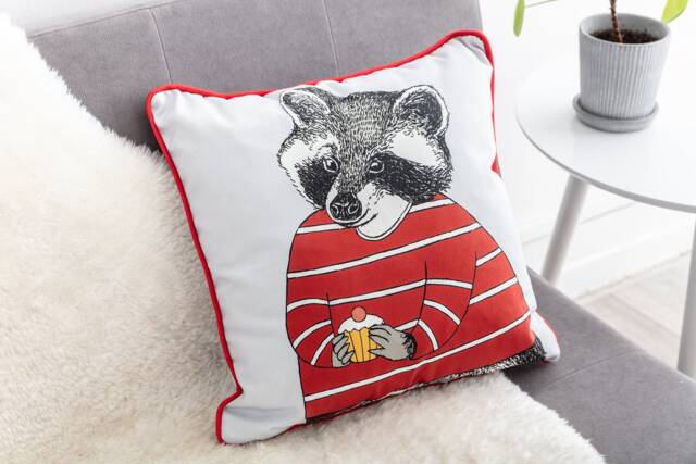 Raccoon Loves Cake Cushion - image 1