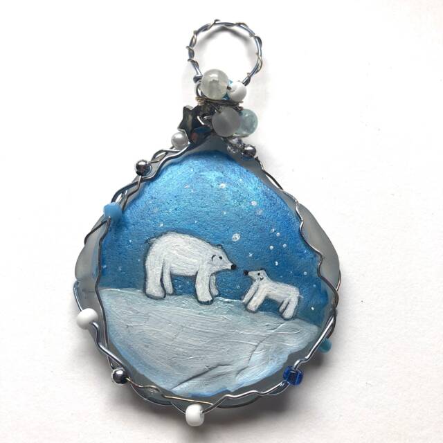 Hand-Painted Polar Bear Sea Glass Christmas Ornament Beaded Wire Decoration - image 1