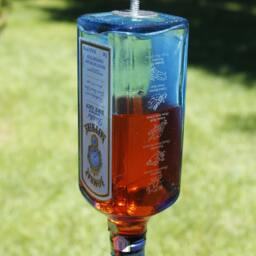 Recycled Bombay Sapphire 375Ml Bottle Hummingbird Feeder - thumbnail 2