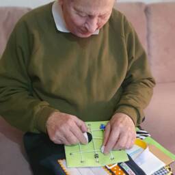 Fidget Toys - Dementia Activities Blankets - Minimoms - thumbnail 4