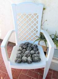 Spectacular Alpaca Felt Rug Handmade in The Form Of Pebbles - thumbnail 1
