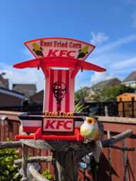 Kfc Garden Bird Feeding Station - Kent Fried Corn Quirky Outdoor Seed Feeder Wild Food Table