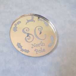 Santa Button Prop Father Christmas Keepsake Gift Idea Novelty Eve Magic Evidence Property Stuck Chimney Lost Holiday - thumbnail 3