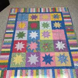 Handmade Star Quilt, Pastel Colors, Crib Size Throw - thumbnail 3