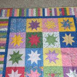 Handmade Star Quilt, Pastel Colors, Crib Size Throw - thumbnail 2