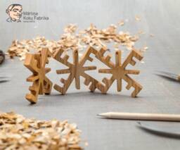 Latvian Fire Cross Wood Symbol, Snowflake Shape Wooden Ornament, Protection & Happiness Sign, Christmas Tree Wall Decor - thumbnail 1