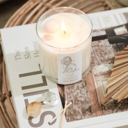 Leo Zodiac Candle Iridescent Label, Crystals, Egyptian Amber Scent - thumbnail 2