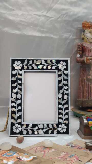 Handcrafted Mother Of Pearl Inlay Photo Frame - Elegant 8x10 - image 1