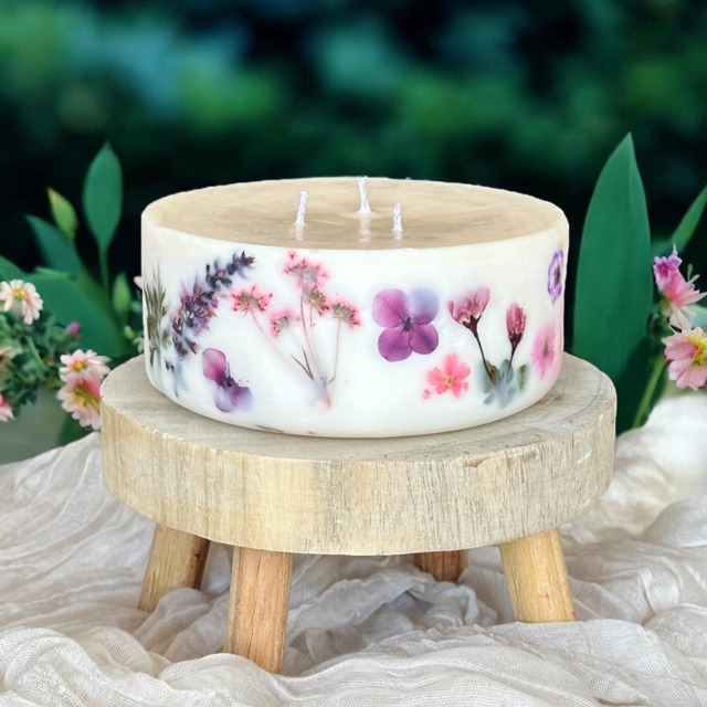 Large 3-Wick Floral Scented Candle Botanical Gift Set - image 1
