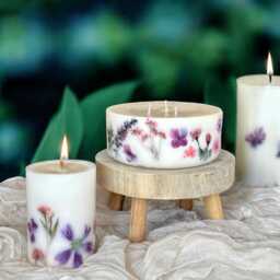 Large 3-Wick Floral Scented Candle Botanical Gift Set - thumbnail 2