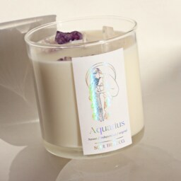 Iridescent Aquarius Candle Crystal Infused, Egyptian Amber Scent - thumbnail 2