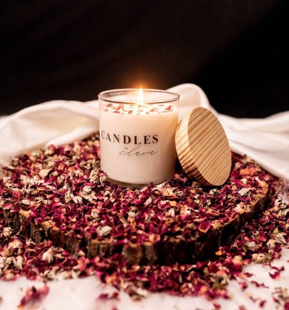 10Oz Glass Jar Scented Soy Wax Candle With Wooden Lid - image 1