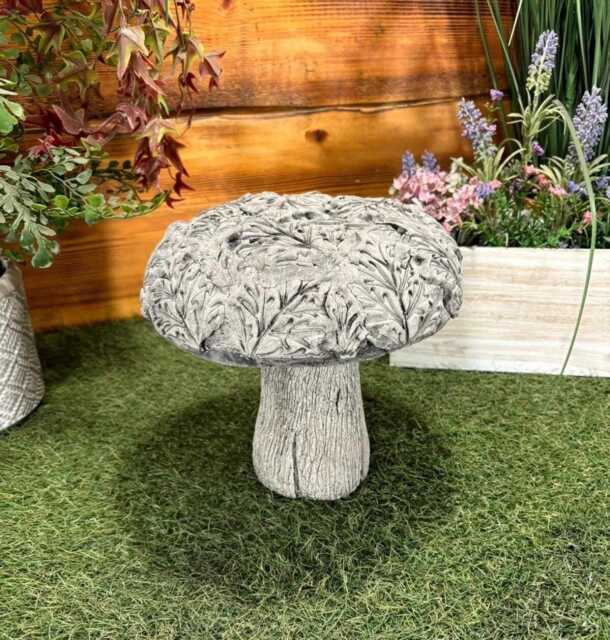 stone Garden Traditional Leaf/Woodland Toadstool Mushroom 2 Piece Ornament - image 1