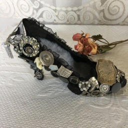 Handmade Button Shoe, Jewelry High Heel. Dresser Accent To Hold Favorites. Fleecy Grey Cushion Insert. Black & White Heel Shoe - thumbnail 4