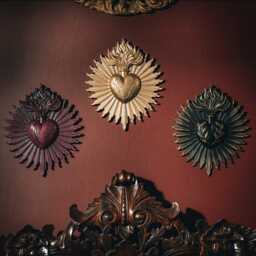 Ardour Sacred Heart Plaque - Gothic Gallery Wall Decor Religious Handmade By The Blackened Teeth - thumbnail 2