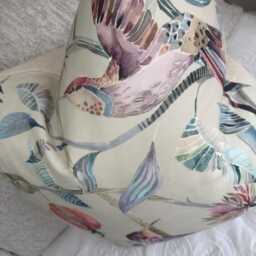 English Countryside Cushion Cover, Floral - Birds Design Pillow Cover Multicoloured Size 22 - thumbnail 3