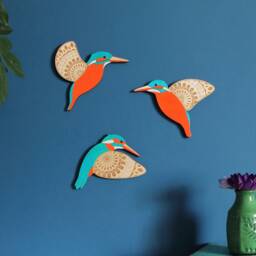 Folk Art Flying Wooden Kingfishers - Hand Painted Wall Decor Hangings - thumbnail 3