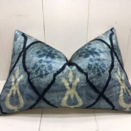 Handwoven Silk Ikat Pillow Cover, Decorative Accent Cushion - 16x24 - thumbnail 2